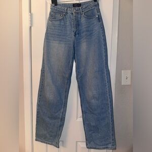 High rise straight leg vintage bid blue jeans brand White Fox  cute cherry logo